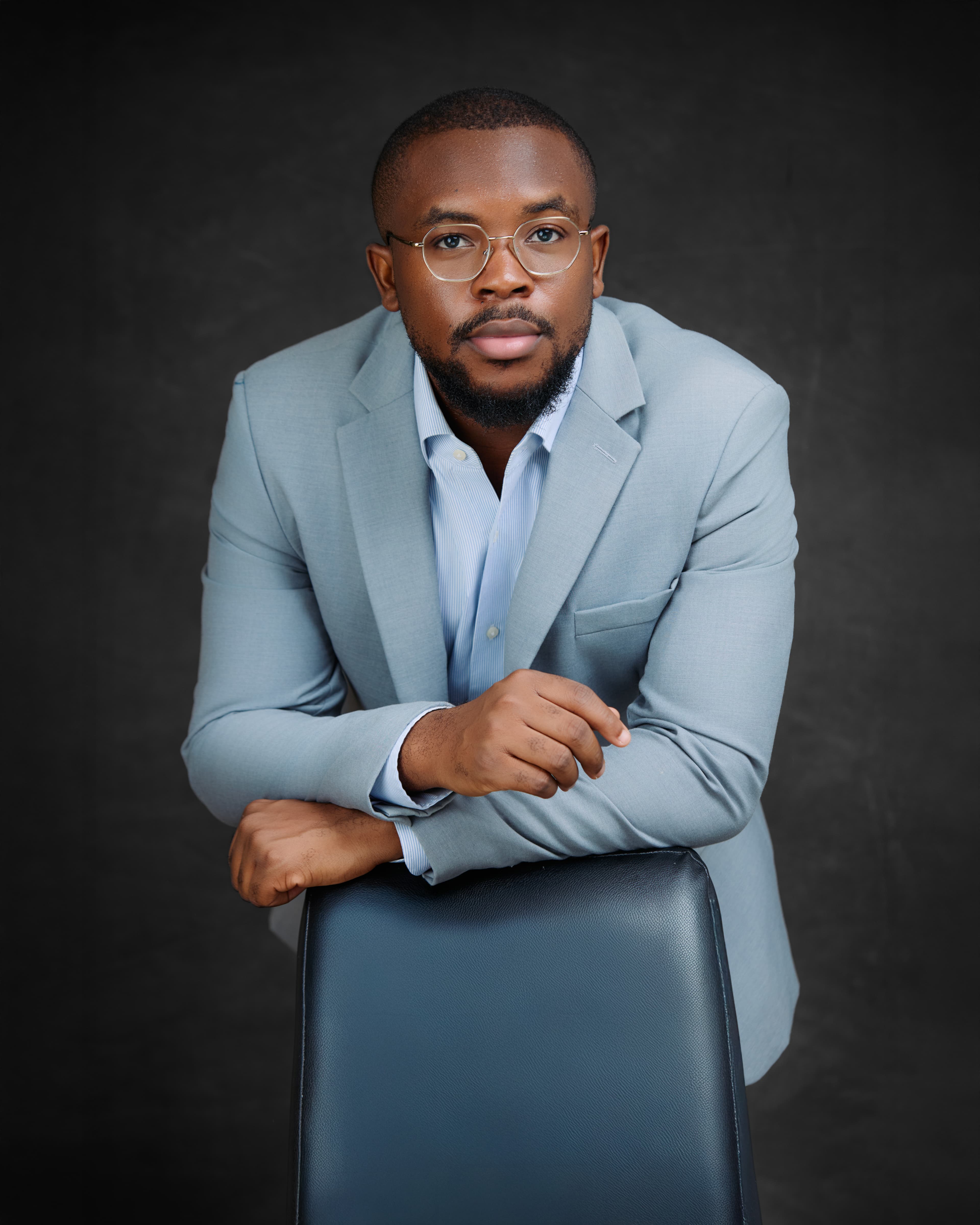 Kevin Degila collaborating with a team